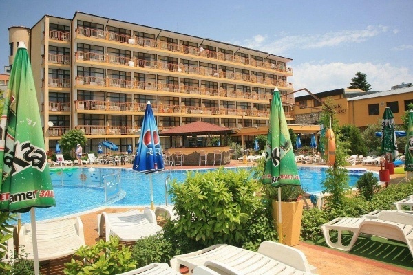 Trakia Garden ***
