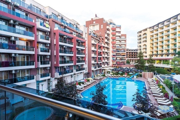 Admiral Plaza ****