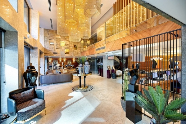 Lady Diana Hotel - 14 éjszakás