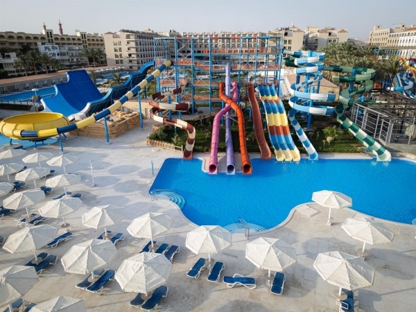 Sunrise Azalea Aqua Park Resort ****