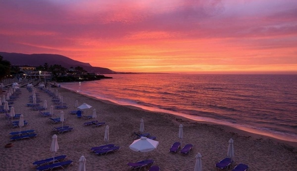 Kernos Beach ****, Görögország