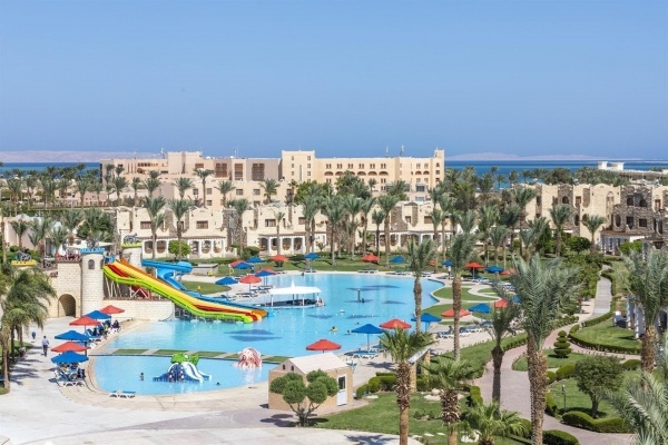 Royal Lagoons Resort & Aqua Park *****