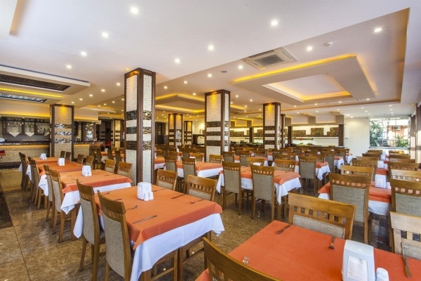 Kleopatra Ada Beach Hotel ****