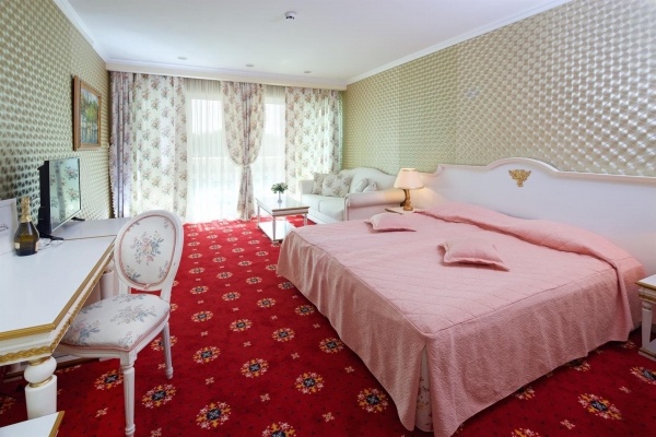 Planeta Hotel & Aqua Park *****