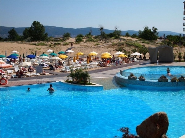 Nessebar Beach ****