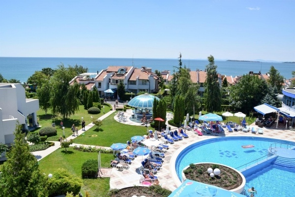 Sineva Park ****
