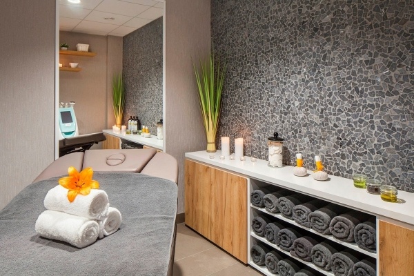 Hotel Aquarion Family & Friends - Destigo Hotels - 8 éjszakás