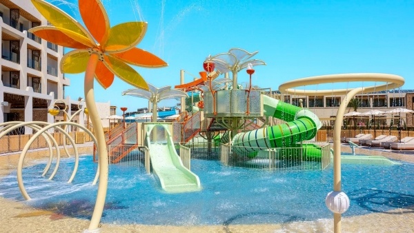 MITSIS RINELA BEACH *****