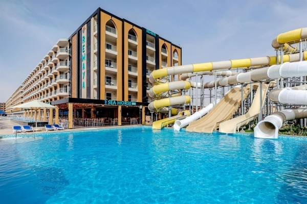 Rewaya Luxury Resort *****