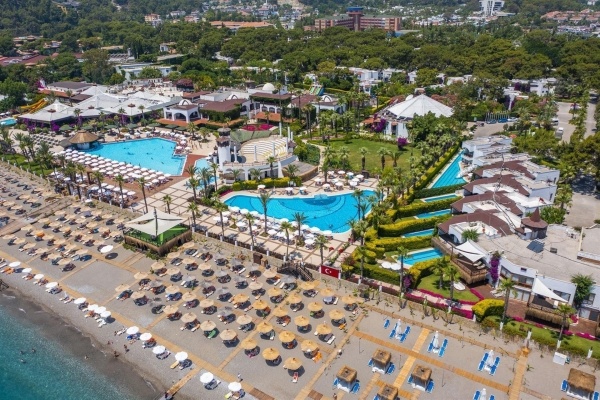 Emelda Sun Club *****