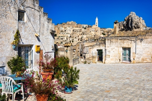 PUGLIA CSILLAGTÚRÁK BARIBÓL - OLASZORSZÁG KÖRUTAZÁS REPÜLŐVEL