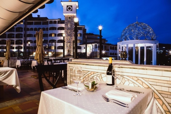 Helena Sands (Ex. Royal Palace Helena Sands) *****