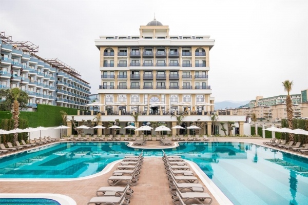 Serenity Queen Hotel *****