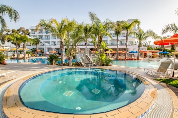 Anesis Hotel