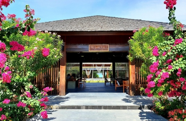 The Barefoot Eco Hotel