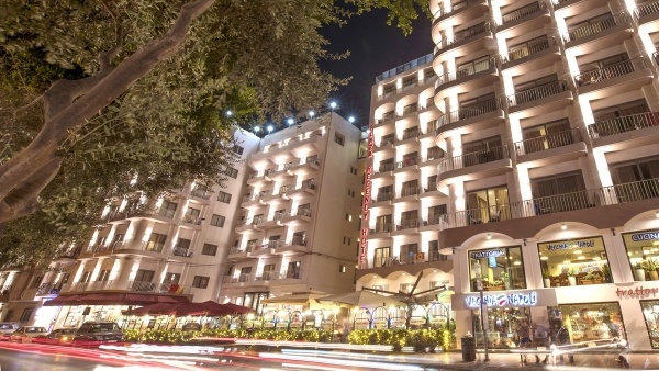 Plaza Regency Hotel