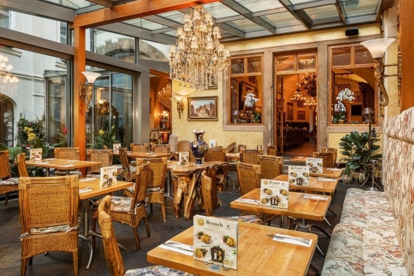 Iron Gate Hotel & Suites Prague by BHG - 6 éjszakás