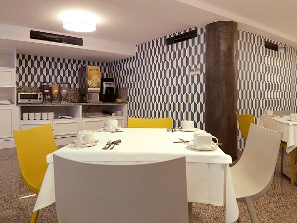 Terrace Mar Suite Hotel