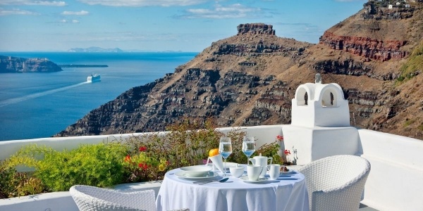 Cliff Side Suites