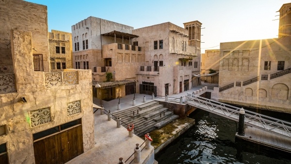Al Seef Heritage Hotel Dubai, Curio Collection by Hilton