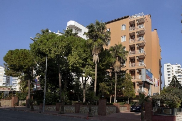 Dinc Hotel Lara ***, Törökország