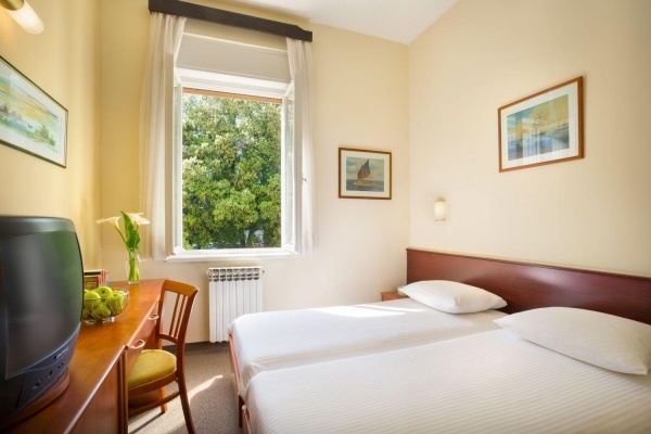 HOTEL ISTRA (U) ***