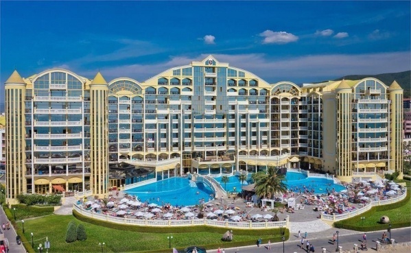 Imperial Palace (Ex.victoria Palace) ****