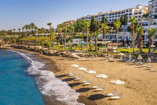 Coral Beach Hotel & Resort *****