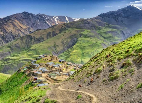 Azerbajdzsán, a Kaukázus 1001 színű szőnyege ***