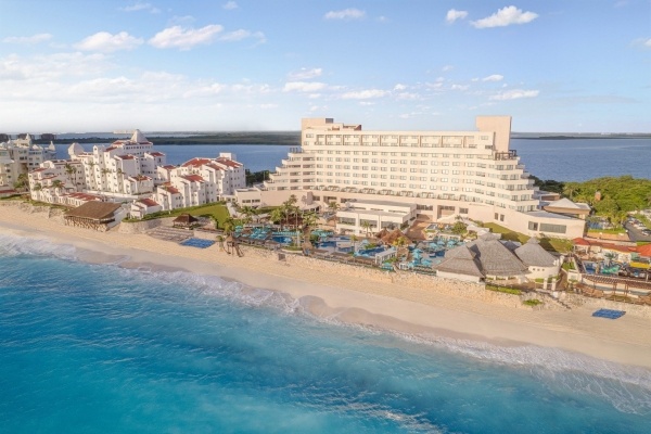 Royal Solaris Cancun Resort