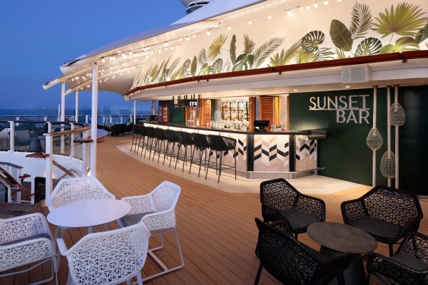 KELET-KARIB KÖRÚT, Celebrity Silhouette