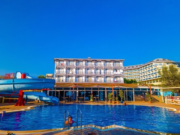 Elysium Elite Hotel&spa ****
