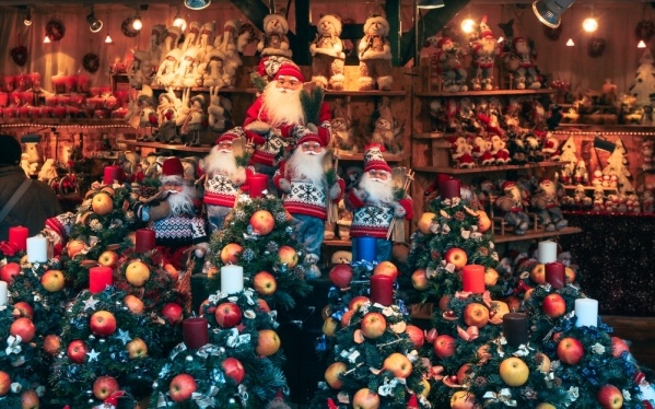 ADVENT SALZBURGBAN ÉS A SALZKAMMERGUTI TÓVIDÉKEN