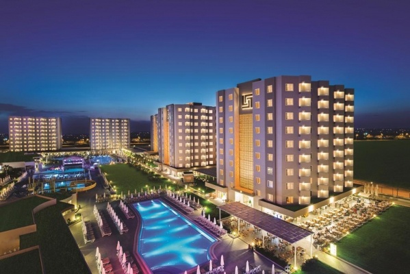 Grand Park Lara ****