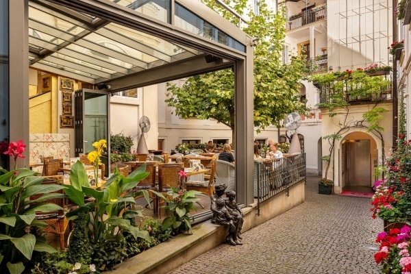 Iron Gate Hotel & Suites Prague by BHG - 7 éjszakás