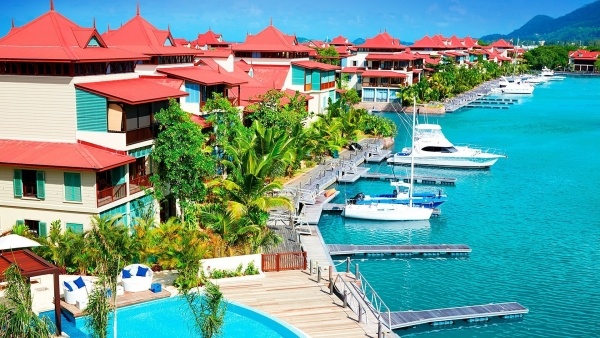 Eden Bleu Hotel