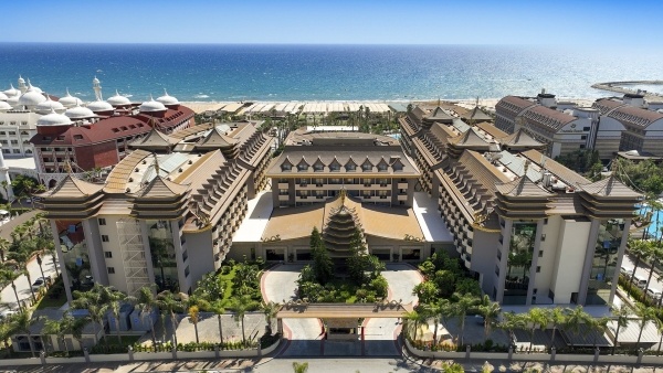 Royal Dragon Hotel