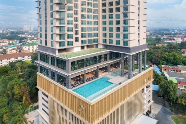 Brighton Grand Hotel & Convention Pattaya - 14 éjszakás
