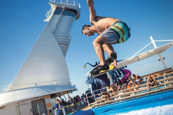 NYARALÁS A NYUGAT-KARIB TÉRSÉGBEN ÉS EGY PERFECT DAY A COCOCAY SZIGETEN, Harmony of the Seas