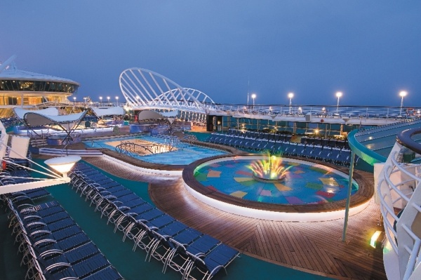 NYUGAT-KARIB PIHENÉS, Enchantment of the Seas
