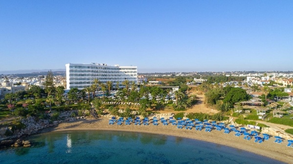 Crystal Springs Beach Hotel ****