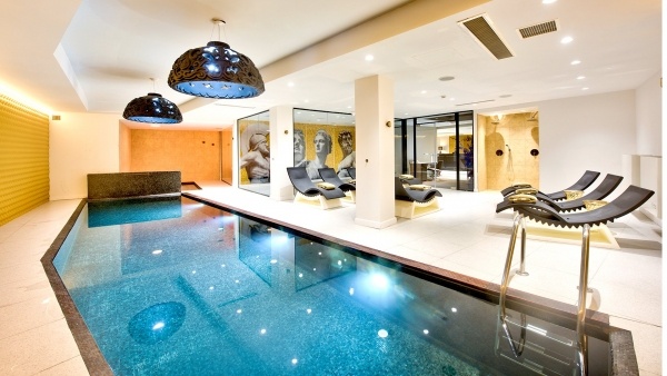 Holm Boutique and Spa - 10 éjszakás