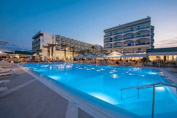 Apollo Beach ****, Görögország