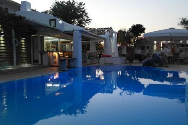Gorgona Studios ***, Görögország