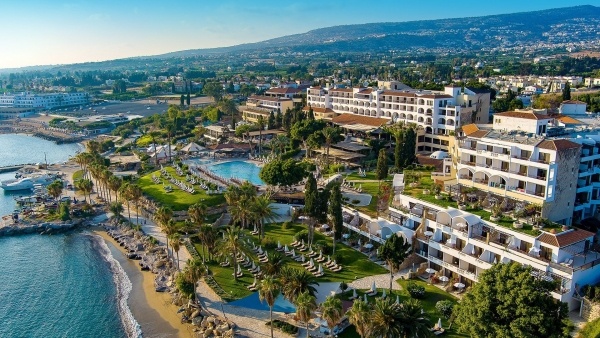 Coral Beach Hotel and Resort - 14 éjszakás
