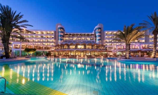 Constantinou Bros Athena Beach Hotel ****