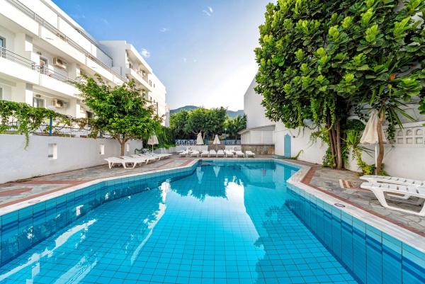 Iro Hotel **, Görögország