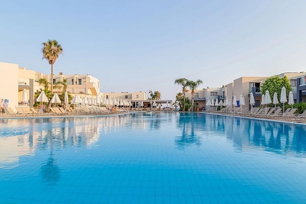Electra Beach Holiday Village ***