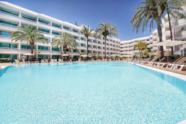 AKEAH Broncemar Hotel