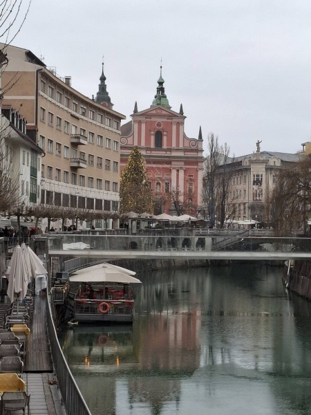 SZILVESZTER SZLOVÉNIÁBAN CSILLAGTÚRÁKKAL